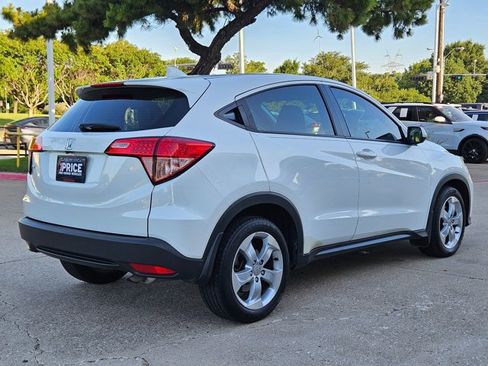 Used 2016 Honda HR-V LX image 5