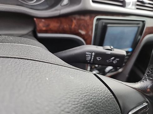 Used 2012 Volkswagen Passat 2.5 SEL Premium FWD image 13