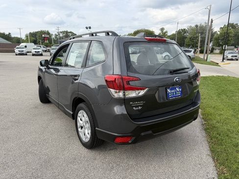 Used 2022 Subaru Forester AWD/4WD image 5