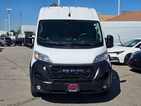 Used 2025 RAM ProMaster 2500 w/ Convenience Group FWD image 2