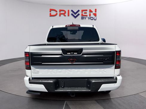 New 2026 Nissan Frontier Pro-X w/ Tow Package RWD image 4