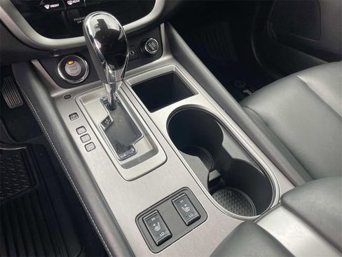 Certified 2024 Nissan Murano SV w/ SV Midnight Edition Package image 28