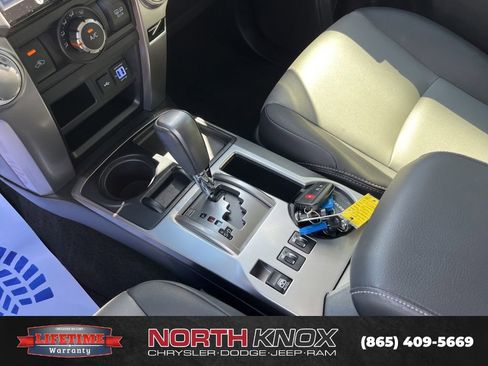 Used 2022 Toyota 4Runner SR5 Premium RWD image 11