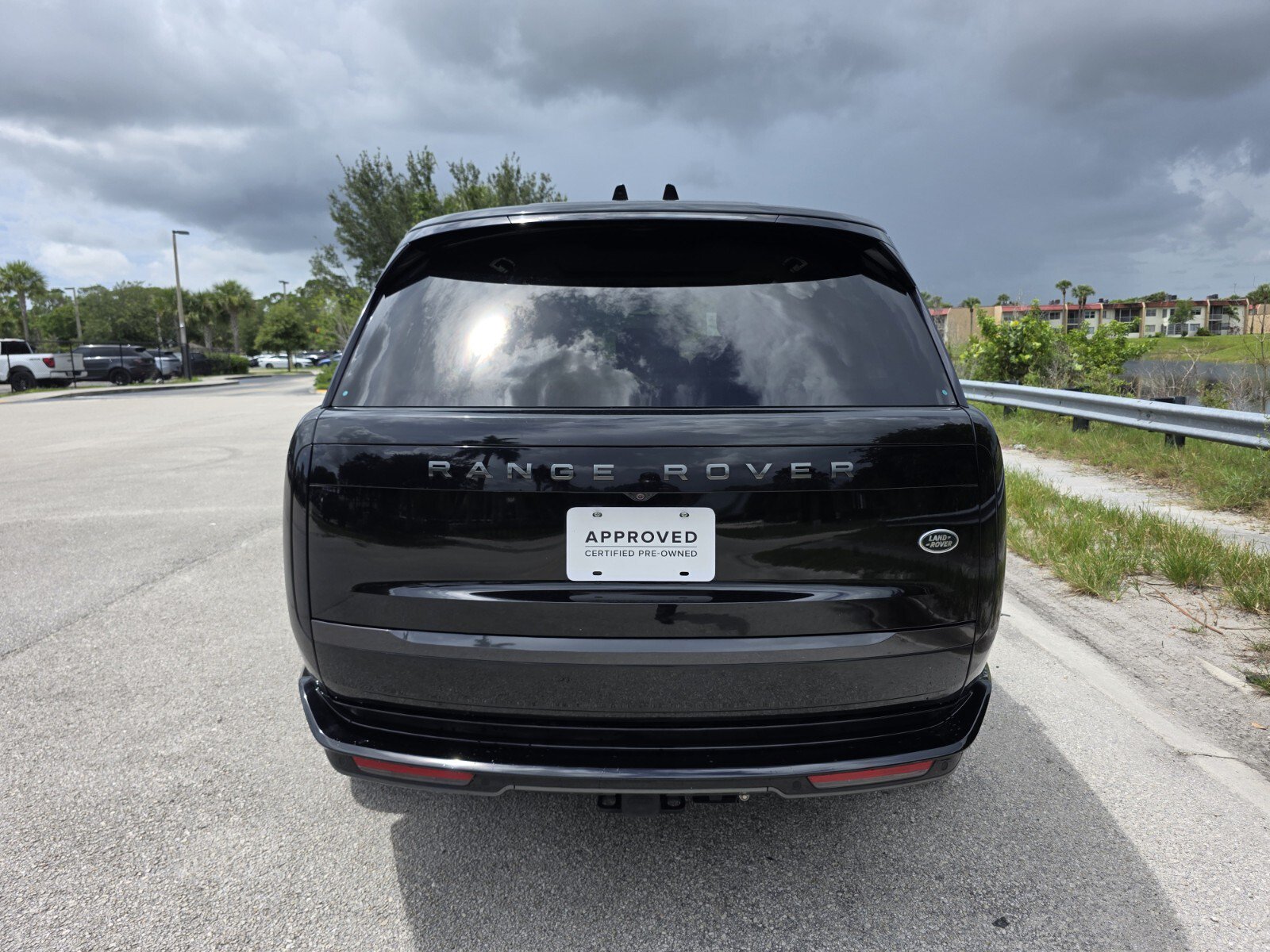 Used 2023 Land Rover Range Rover SE AWD/4WD image 6