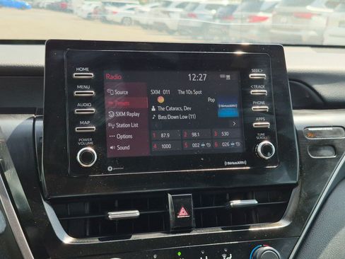 Used 2021 Toyota Camry LE FWD image 23