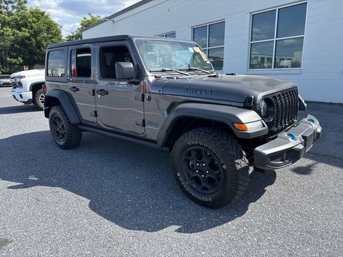 Used 2023 Jeep Wrangler Unlimited w/ 8.4" Radio Group AWD/4WD image 14