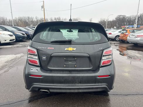Used 2017 Chevrolet Sonic LT w/ Convenience Package image 6