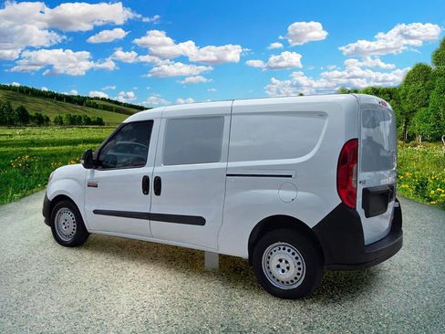 Used 2019 RAM ProMaster City Tradesman FWD image 4