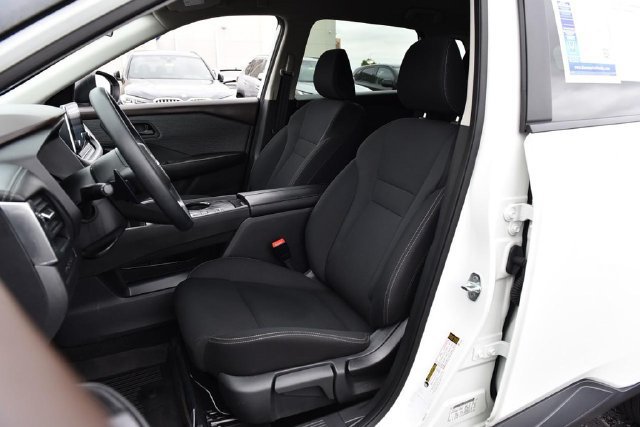 Used 2023 Nissan Rogue S FWD image 18
