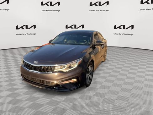 Used 2019 Kia Optima S w/ S Panoramic Sunroof Package image 4