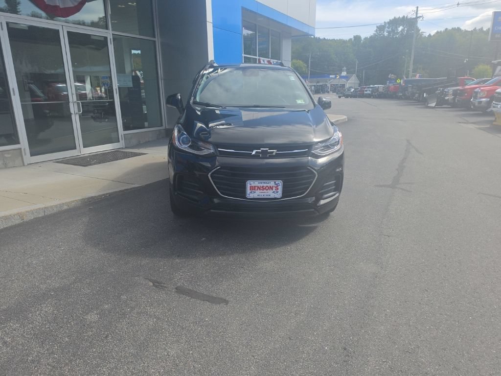 Used 2022 Chevrolet Trax LT w/ Premium Seat Package AWD/4WD image 9