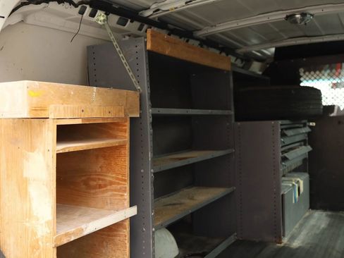 Used 2013 Chevrolet Express 2500 image 30