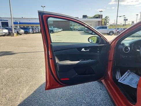 Used 2023 Kia Forte GT-Line w/ GT-Line Technology Package FWD image 12
