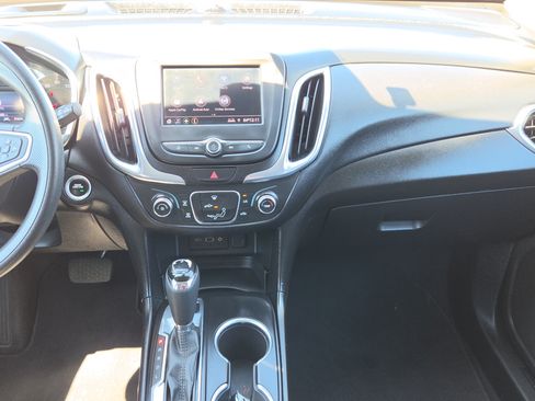 Used 2020 Chevrolet Equinox LT AWD/4WD image 33