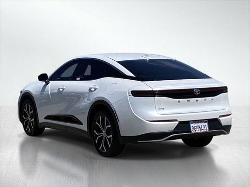 Certified 2023 Toyota Crown AWD/4WD image 4