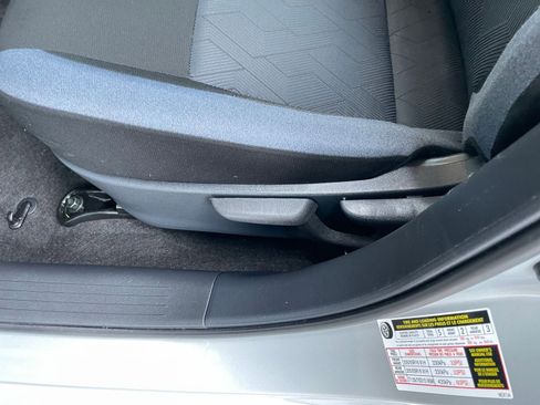 Used 2025 Nissan Versa SV image 22