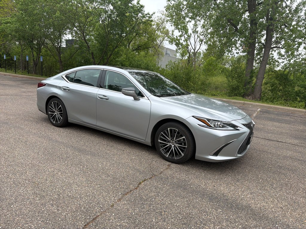 Certified 2023 Lexus ES 350 w/ Premium Package FWD image 11