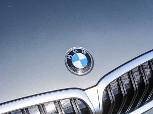 New 2026 BMW 330i Sedan w/ Premium Package image 11