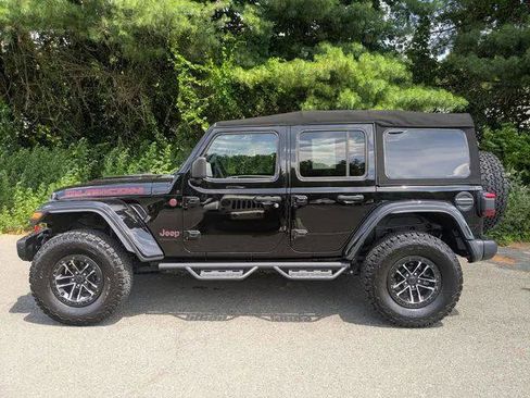 Certified 2024 Jeep Wrangler Unlimited Rubicon image 8