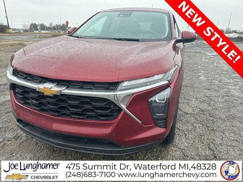 Certified 2024 Chevrolet Trax LS w/ LS Convenience Package image 8