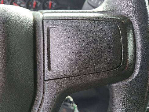 Used 2020 Chevrolet Silverado 1500 Custom image 18