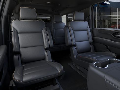 New 2026 GMC Yukon XL Elevation image 6