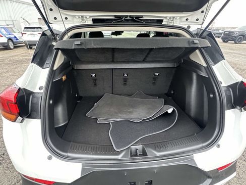 Used 2023 Buick Encore GX Preferred w/ Cold Weather Comfort Package image 9