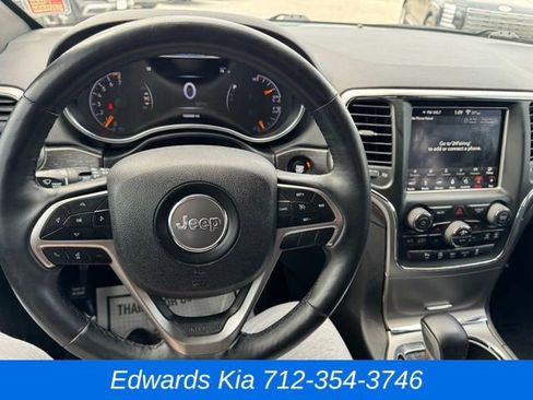 Used 2018 Jeep Grand Cherokee Altitude image 22