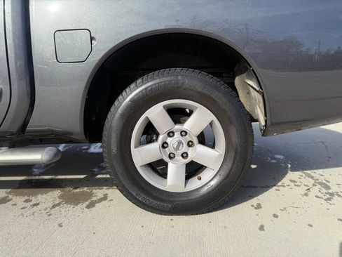 Used 2004 Nissan Titan SE image 11