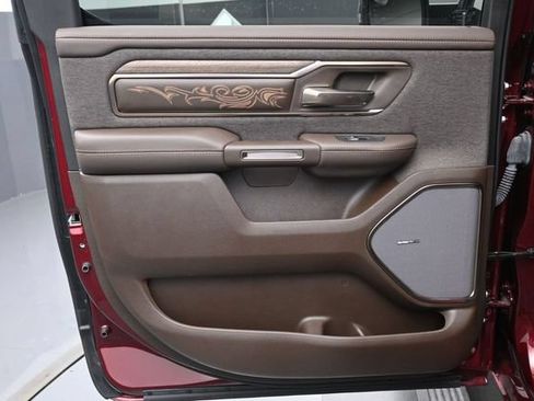 Used 2025 RAM 1500 Limited AWD/4WD image 8