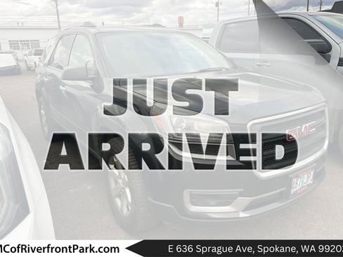Used 2014 GMC Acadia SLE image 1
