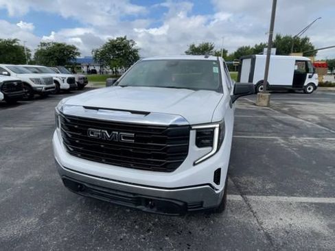 Used 2025 GMC Sierra 1500 Pro w/ Pro Value Package AWD/4WD image 5