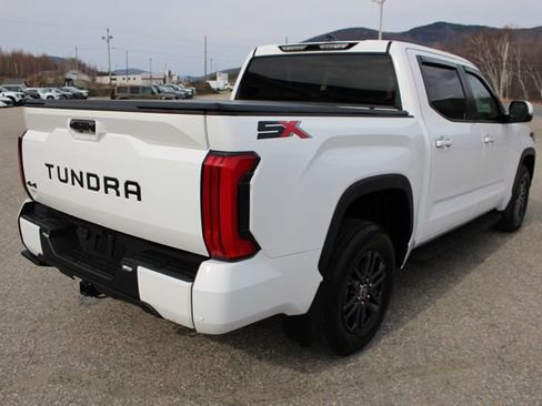 Used 2024 Toyota Tundra SR5 w/ SR5 Convenience Package AWD/4WD image 39