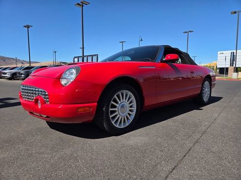 Used 2005 Ford Thunderbird RWD image 2