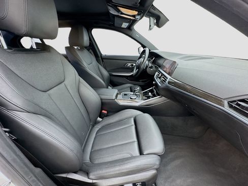 Used 2020 BMW 330i Sedan w/ M Sport Package image 20