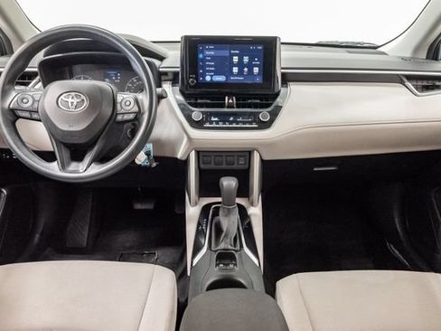 Used 2024 Toyota Corolla Cross L FWD image 23