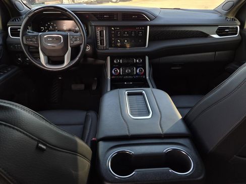 Certified 2024 GMC Yukon Denali w/ Denali Reserve Package image 21