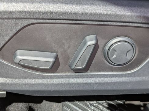 Used 2022 Hyundai Tucson SEL w/ Convenience + Premium Package FWD image 16