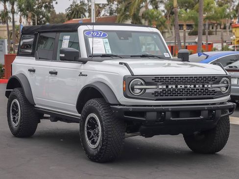Used 2021 Ford Bronco Badlands AWD/4WD image 3