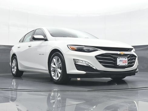 Used 2022 Chevrolet Malibu LT FWD image 33