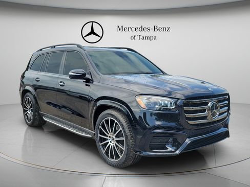 Certified 2025 Mercedes-Benz GLS 580 4MATIC image 4