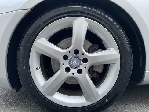 Used 2013 Mercedes-Benz SLK 250 image 29