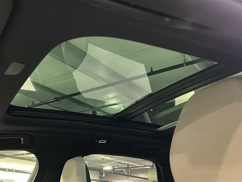 Certified 2026 Volvo XC60 B5 Plus AWD/4WD image 21