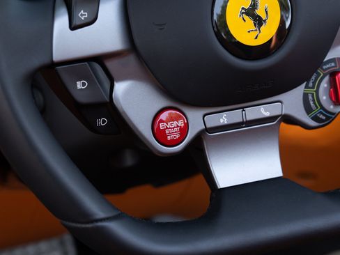 Used 2023 Ferrari Portofino M RWD image 37