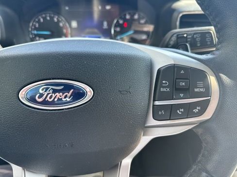 Used 2021 Ford Explorer XLT w/ Equipment Group 202A AWD/4WD image 23