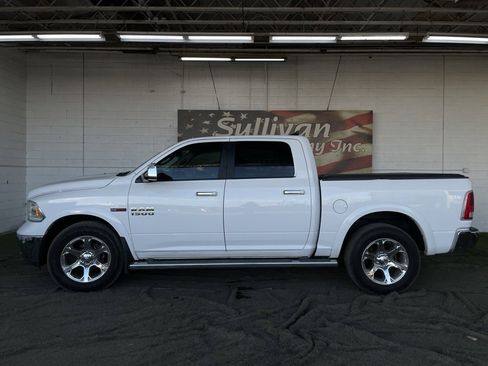 Used 2018 RAM 1500 Laramie image 3
