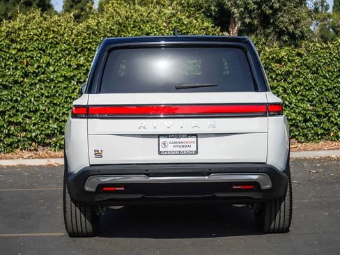 Used 2023 Rivian R1S Adventure AWD/4WD image 5