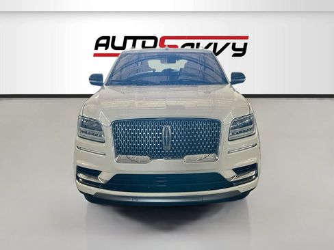 Used 2019 Lincoln Navigator Reserve AWD/4WD image 2