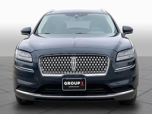 Used 2022 Lincoln Nautilus FWD w/ Premium Package image 4