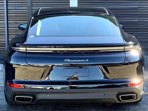 Used 2025 Porsche Panamera 4 image 9